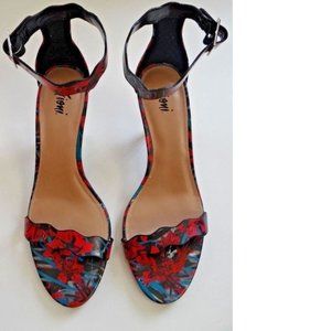 Womens Pumps Sandals9 Fioni Fuchia Scallop Open Toe Heels Fx Leather Ankle Strap